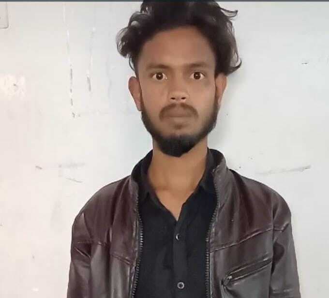 पिस्तौल के बल पर छिनतई कर रहे बदमाश को ग्रामीणों ने पकड़ कर किया पुलिस के हवाले