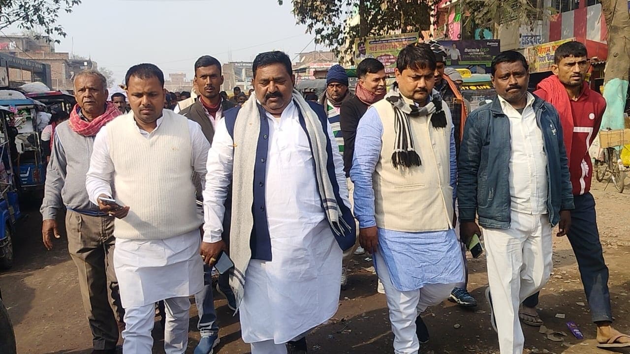 Samastipur News: दिवंगत पूर्व प्रमुख को अधिकारियों व जनप्रतिनिधियों ने दी श्रद्धांजलि