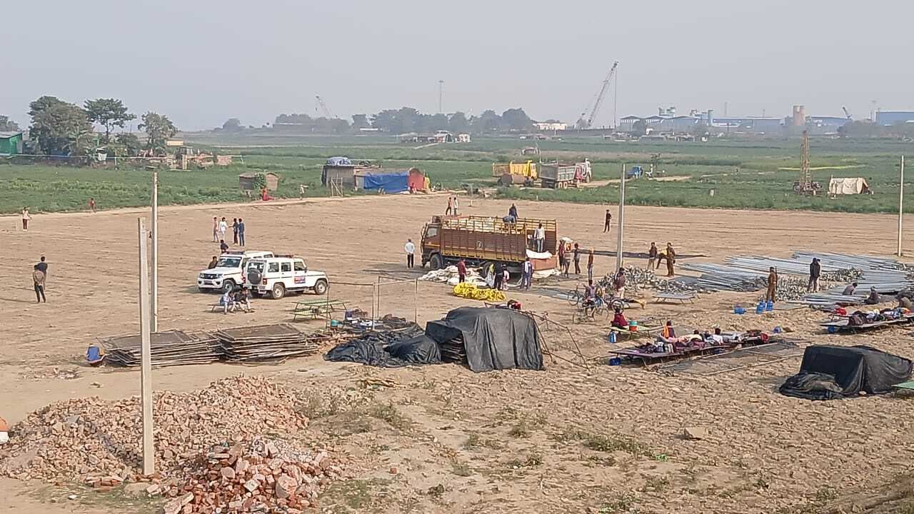 गंगापथ के पास जन सुराज के लग रहे टेंट को पुलिस ने हटाया