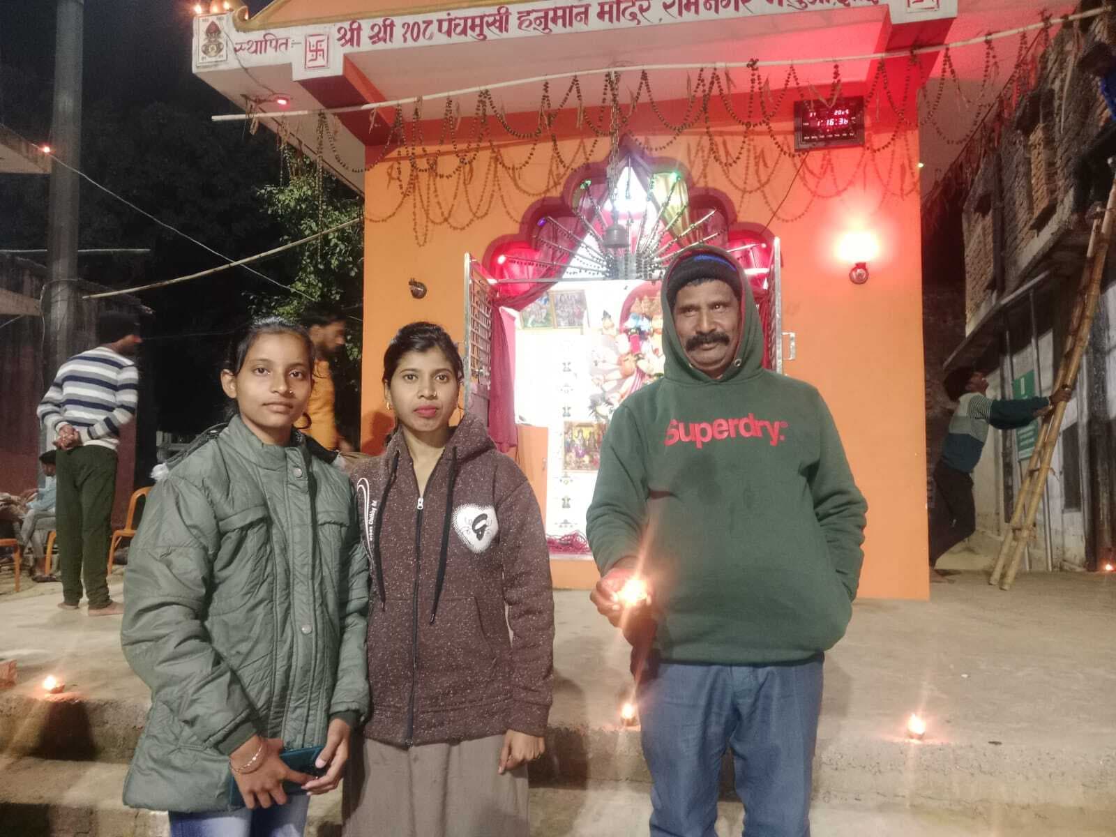 रामलाल की प्राण-प्रतिष्ठा की वर्षगांठ पर की पूजा-अर्चना