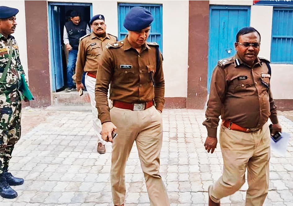 Gopalganj News  : गोपालगंज में अपराधियों को स्पीडी ट्रायल चलाकर दिलायी जायेगी सजा : डीआइजी