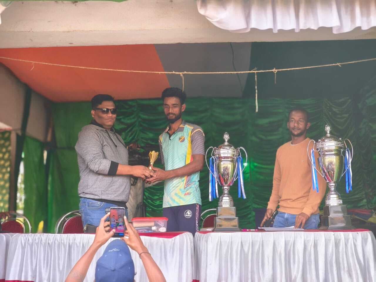 किंग्स-इलेवन खास  ने आर्मी क्लब को  207 रन से हराया