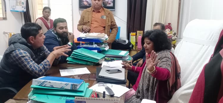 Education News : योगदा सत्संग कॉलेज में एनएसयूआइ व प्राचार्य के बीच नोंकझोंक