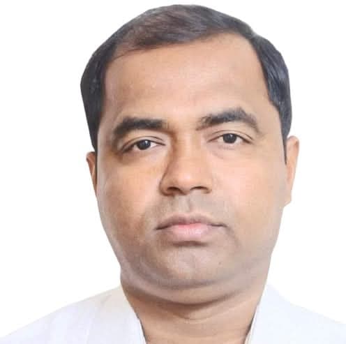 अधिक कीमत पर उर्वरक खरीदने को विवश हैं किसान, अधिकारी मौन