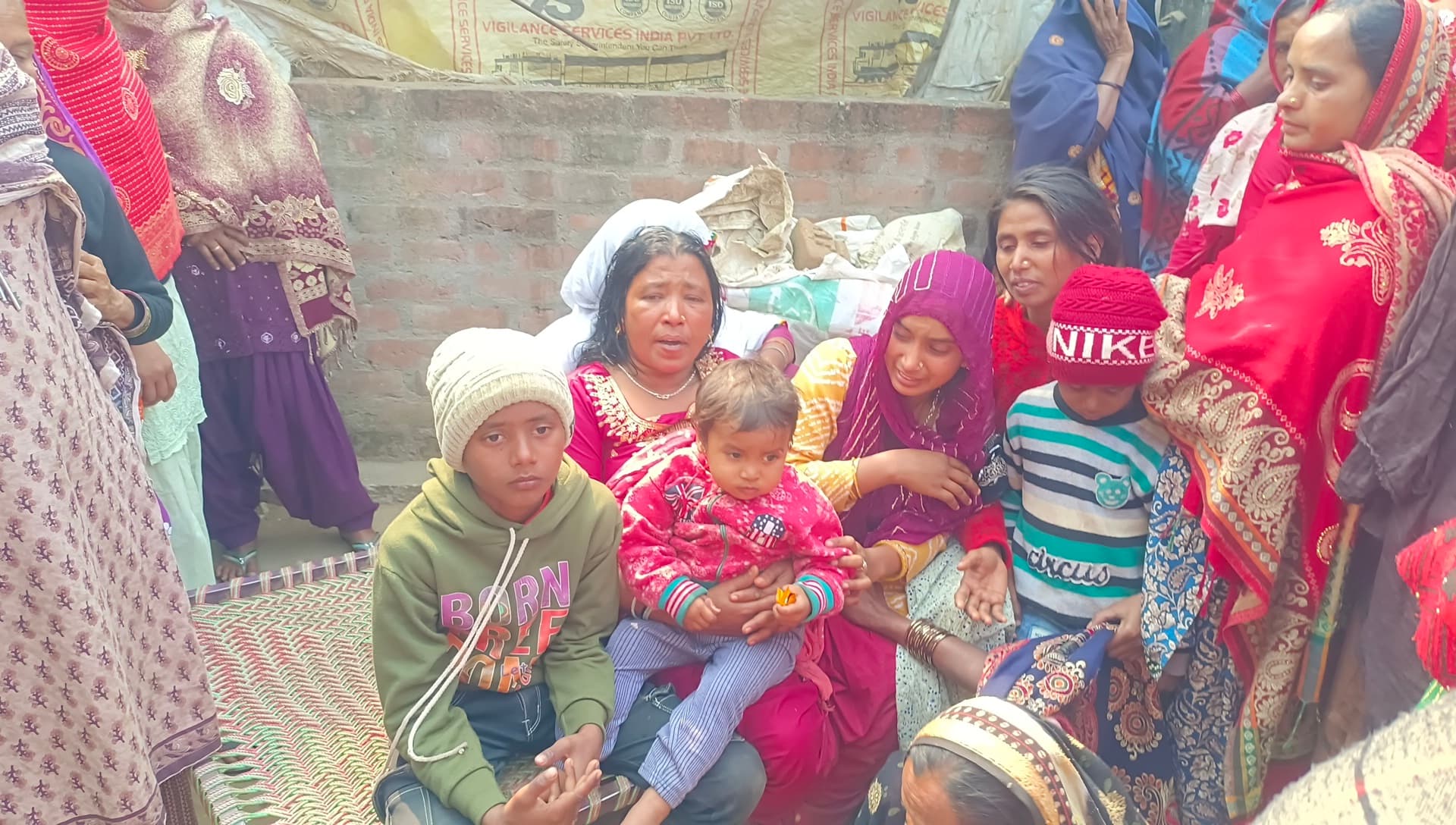 Deoghar news : मोतीपुर गंगटी गांव में विवाहिता का शव बरामद, पिता ने ससुराल वालों पर लगाया हत्या का आरोप