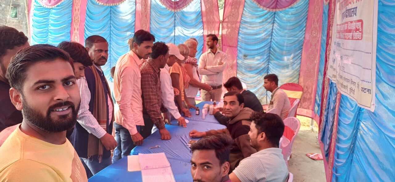 शिविर में 78 पशुपालकों ने करायी 285 पशुओं की जांच