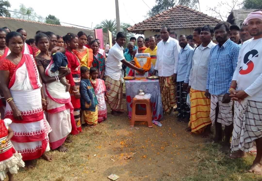 East Singhbhum News : बाबा तिलका माझी को सम्मान दे सरकार, विधानसभा में मूर्ति लगायी जाये : महाल