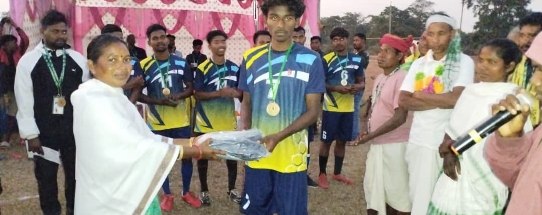 Chaibasa News : बेलचा ग्रुप को 3-0 से हराकर बोदरा स्टार बना विजेता