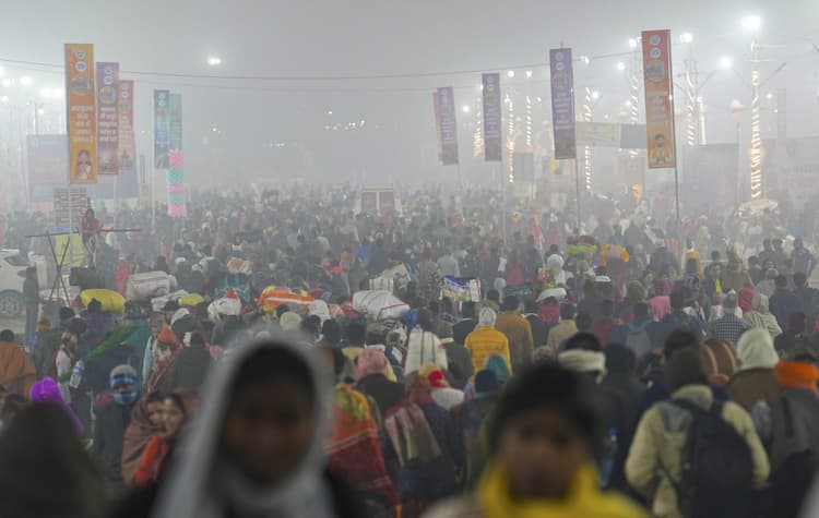 Ranchi News : महाकुंभ का आगाज, आस्था की डुबकी लगाने के लिए श्रद्धालु बेताब