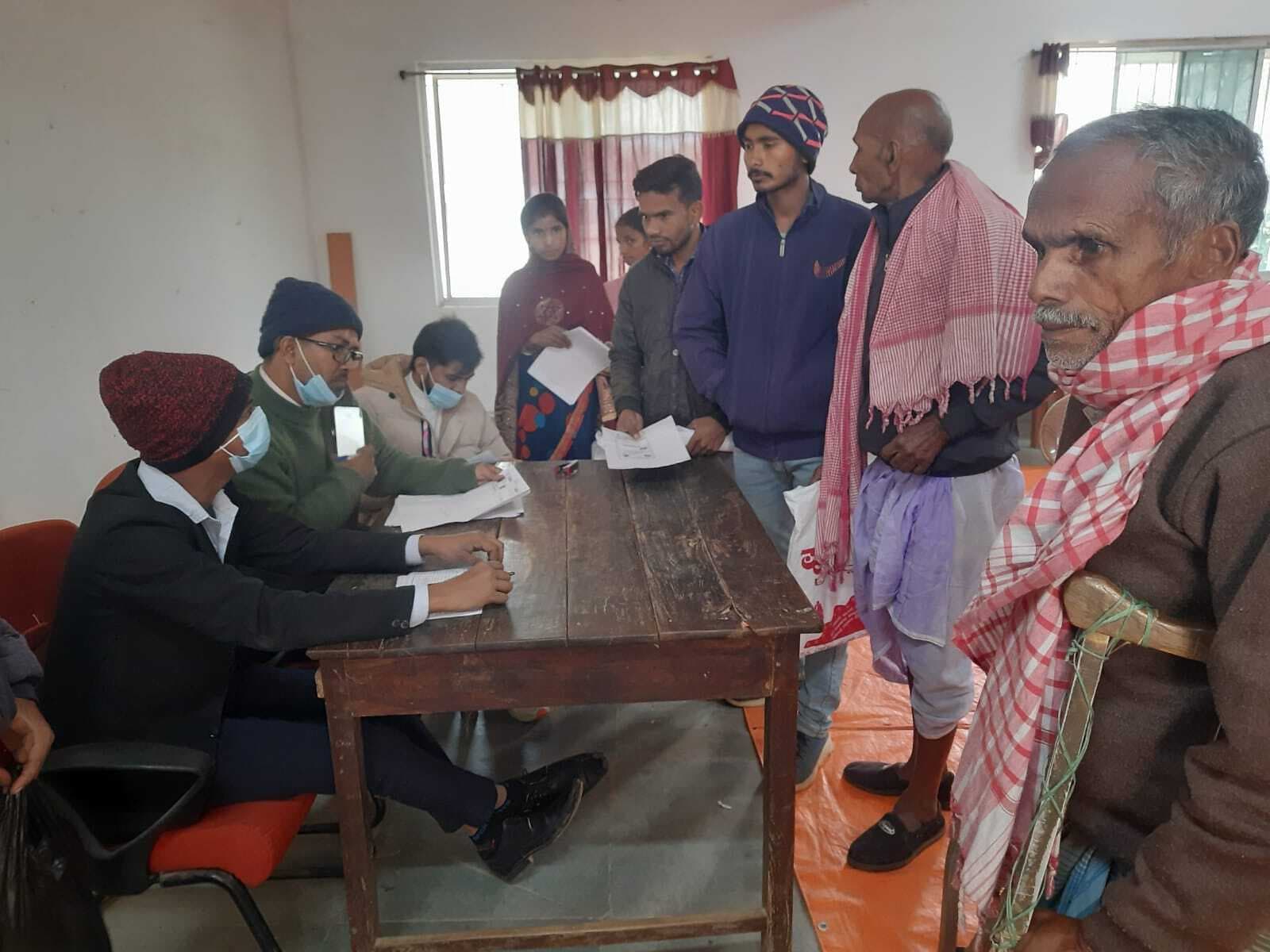 शिविर में 103 दिव्यांग व बुजुर्गों की हुई हेल्थ जांच