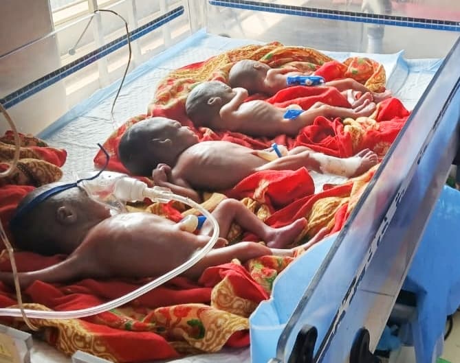 Jamshedpur news. सरायकेला की महिला ने बारीपदा में चार बच्चों को दिया जन्म