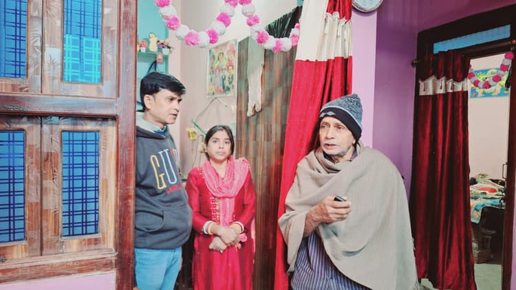 महिला को बेहोश कर ठग ने डेढ़ लाख के जेवरात उड़ाया