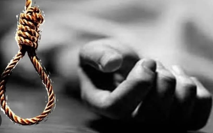 Jamshedpur News : मां के साथ पापा को नाश्ता पहुंचाने गया था बच्चा, थोड़ी देर बाद घर लौटा, तो मां की हालत देख उड़े होश