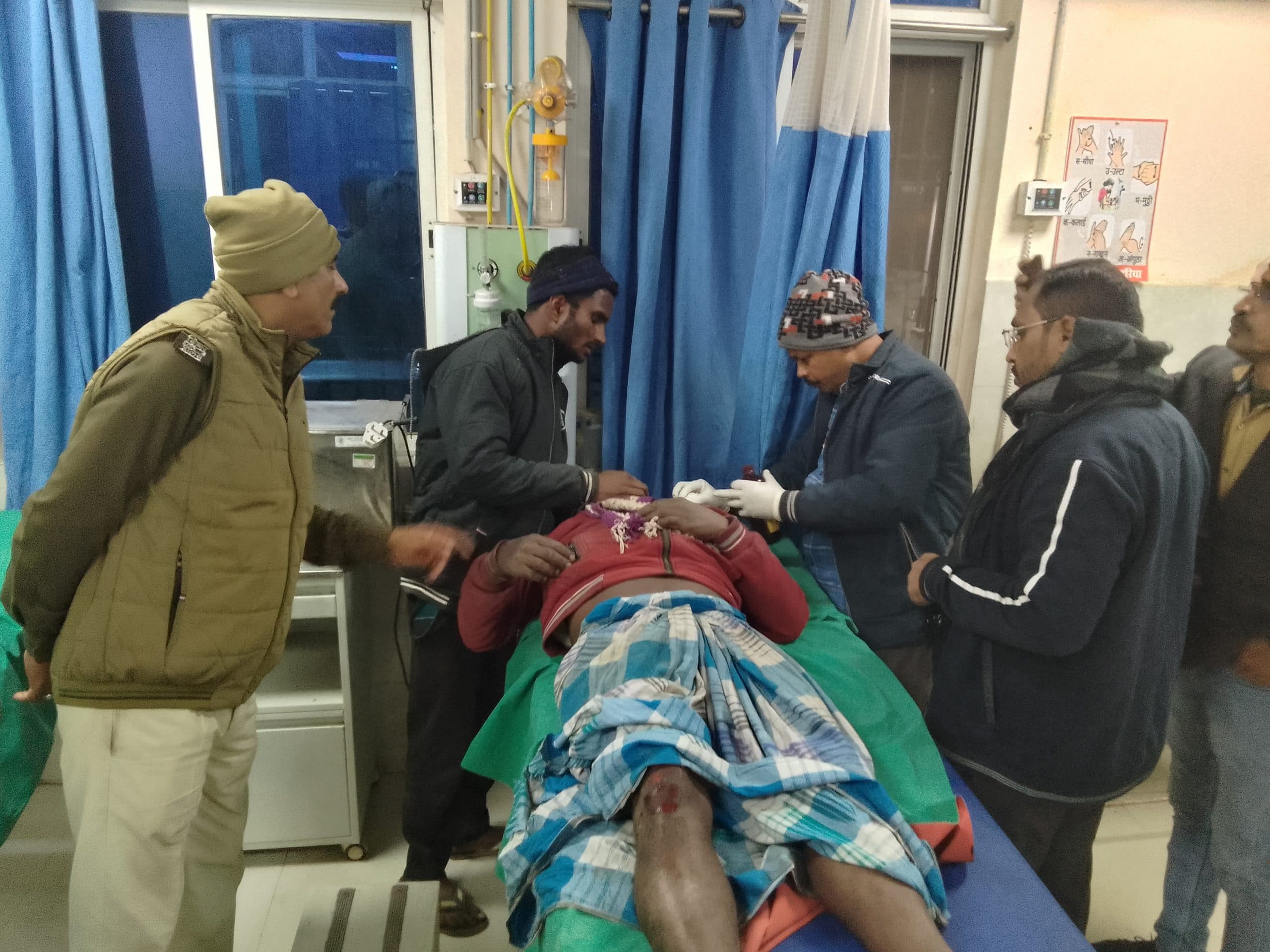 पिकअप की ठोकर से बाइक सवार एक राजमिस्त्री की मौत, दूसरे की हालत गंभीर