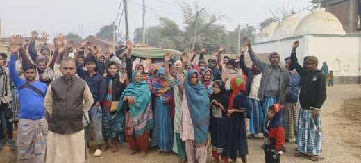 रामकोल में राशन डीलर की मनमानी से ग्रामीण परेशान, कार्रवाई की मांग