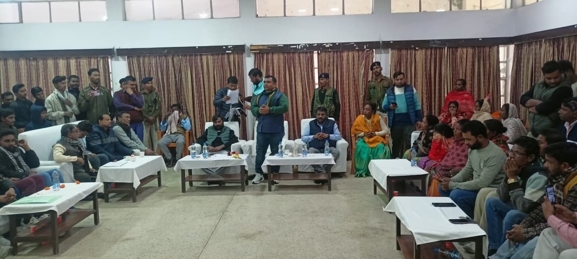 रैयत की समस्या का करें समाधान, अन्यथा बंद होगा इसीएल: विधायक