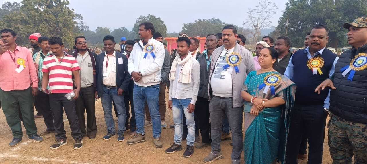 Chaibasa News : चंपुआ बस्ती क्लब को हरा डीपी क्लब बना विजेता