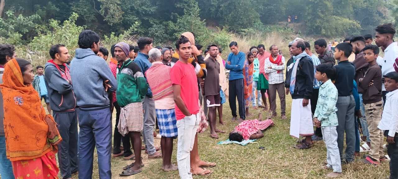 East Singhbhum news : गुड़ाबांदा में सुवर्णरेखा नदी में मकर स्नान के दौरान युवक की डूबने से मौत
