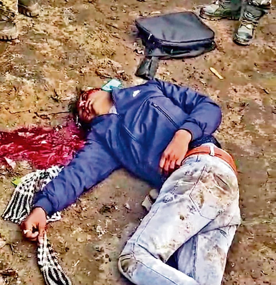 Lohardaga Crime News : कुड़ बस स्टैंड में फायरिंग, गवाह को मारने पहुंचे अपराधी को लगी गोली