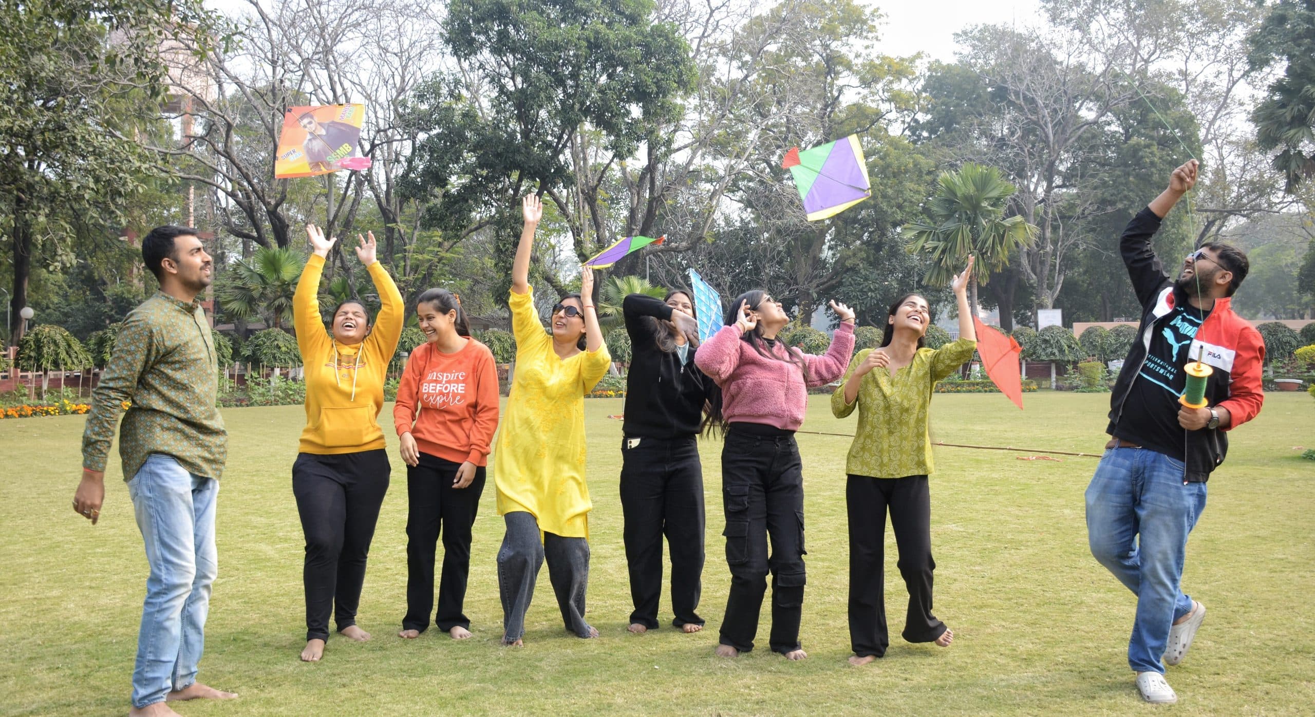 Dhanbad News: मकर संक्रांति पर कोयलांचल में श्रद्धालुओं ने लगायी पुण्य की डुबकी