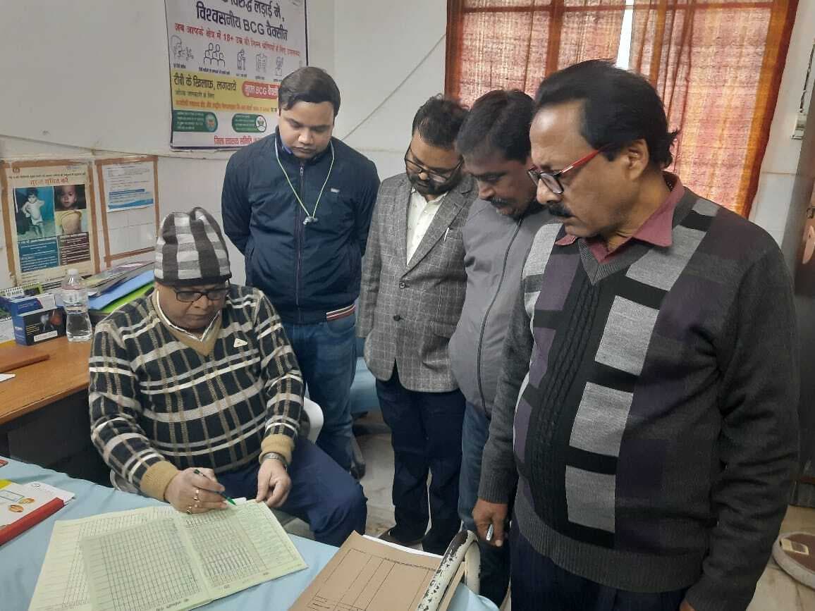 ड्यूटी पर नहीं बरतें लापरवाही, हॉस्पीटल की व्यवस्था सुधारें