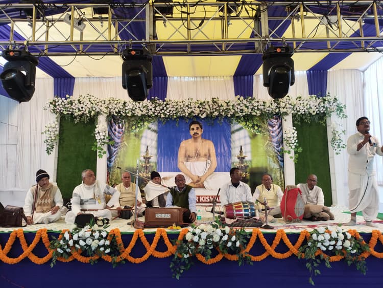 श्रद्धालुओं ने धार्मिक विधि-विधान के साथ मनाया ठाकुर अनुकूल चंद जी का जन्म 137 वां जन्म महोत्सव