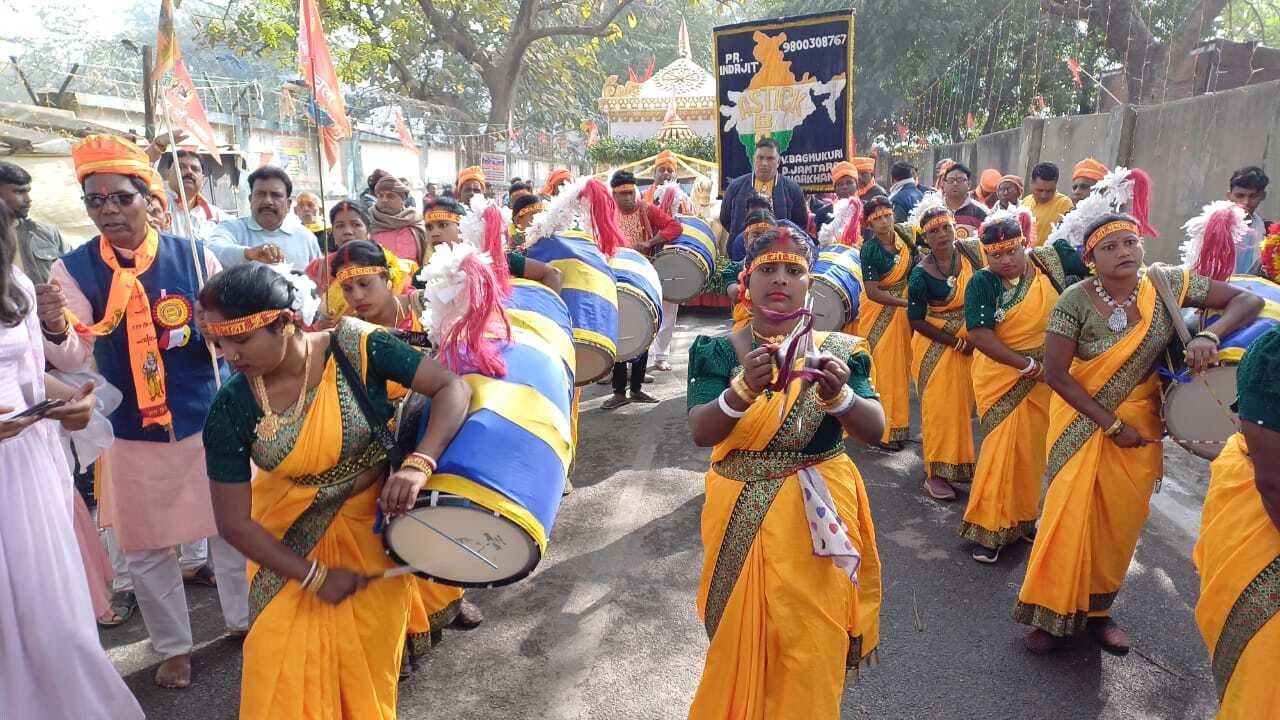jamtara news: जामताड़ा में उमड़ा श्रद्धा का महासागर