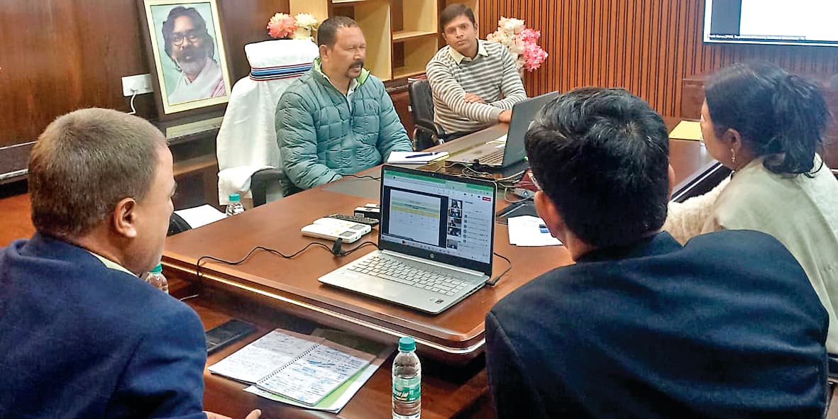 Land Revenue Department News : लोगों को बार कोड से रसीद कटाने की सुविधा मिलेगी