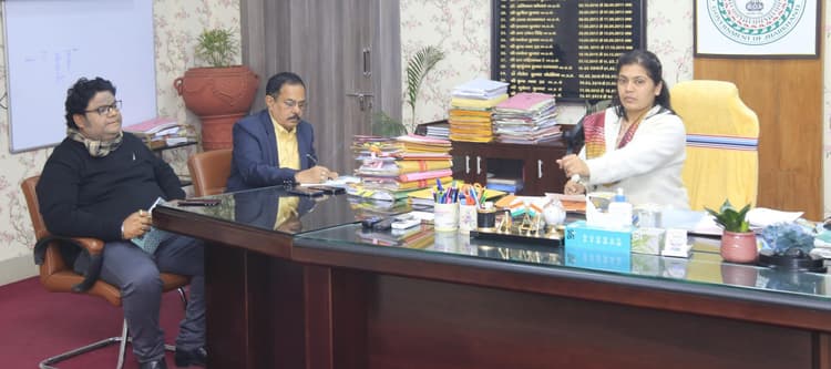 Bokaro News : ट्रिपल टेस्ट : चास ननि में हाउस टू हाउस सर्वे हुआ पूरा