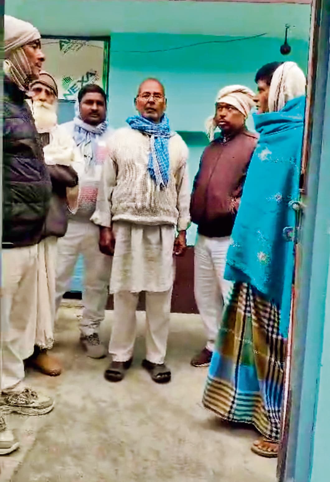 Gaya News : पकरी गांव में बंद घरों से लाखों का सामान चोरी