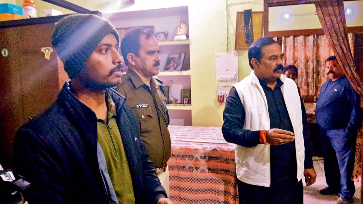 Gaya News : एपी कॉलोनी एक ही मकान के दो फ्लैटों से 15 लाख के गहने चोरी