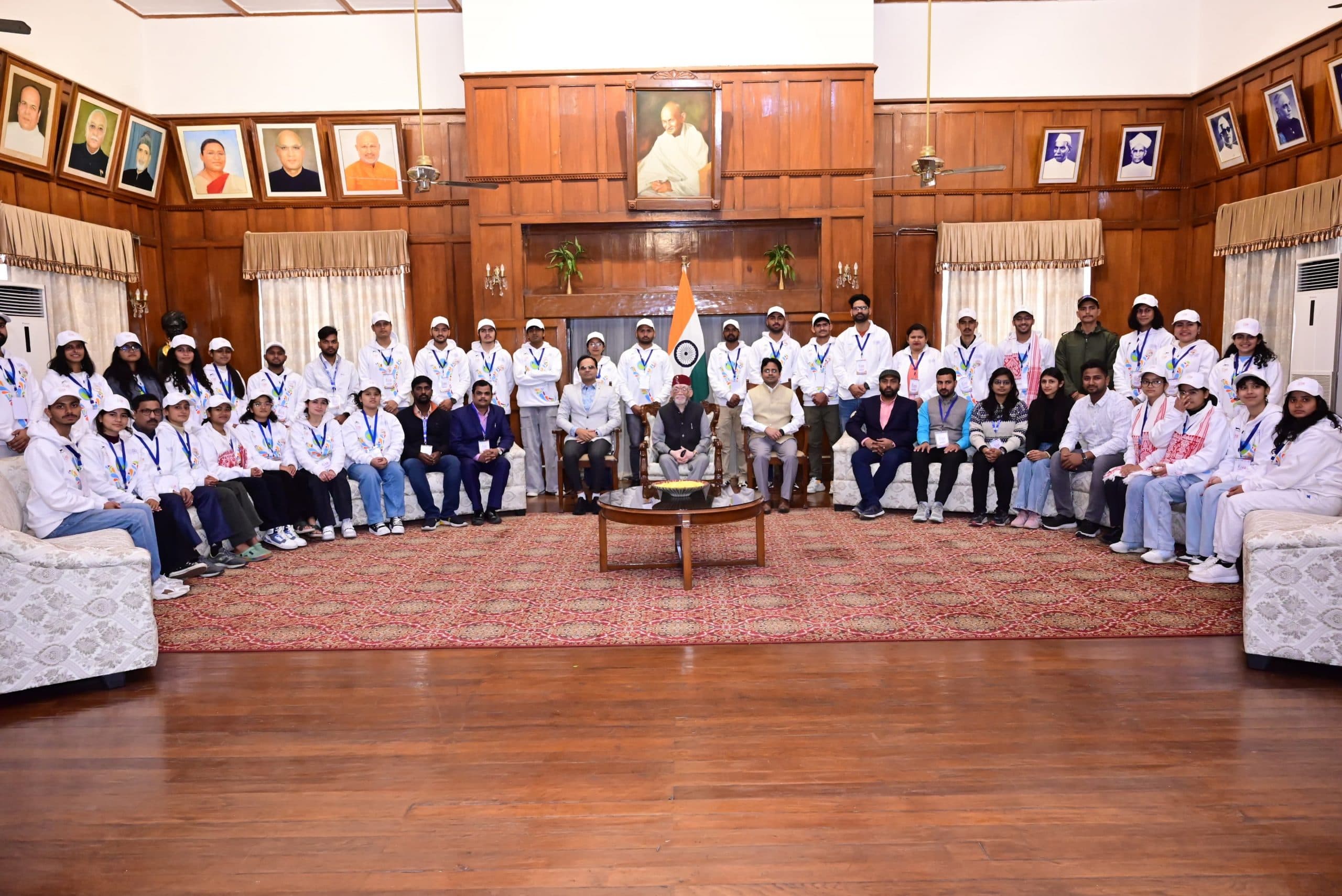 Ranchi News : युवा राष्ट्र निर्माण और समाज में सकारात्मक बदलाव लाने में अग्रणी भूमिका निभायें : राज्यपाल