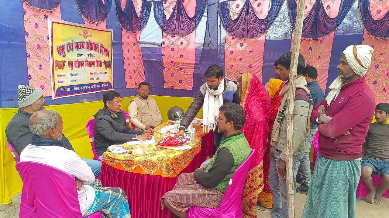शीशाबाडी़ में पशु बांझपन निवारण शिविर का हुआ आयोजन