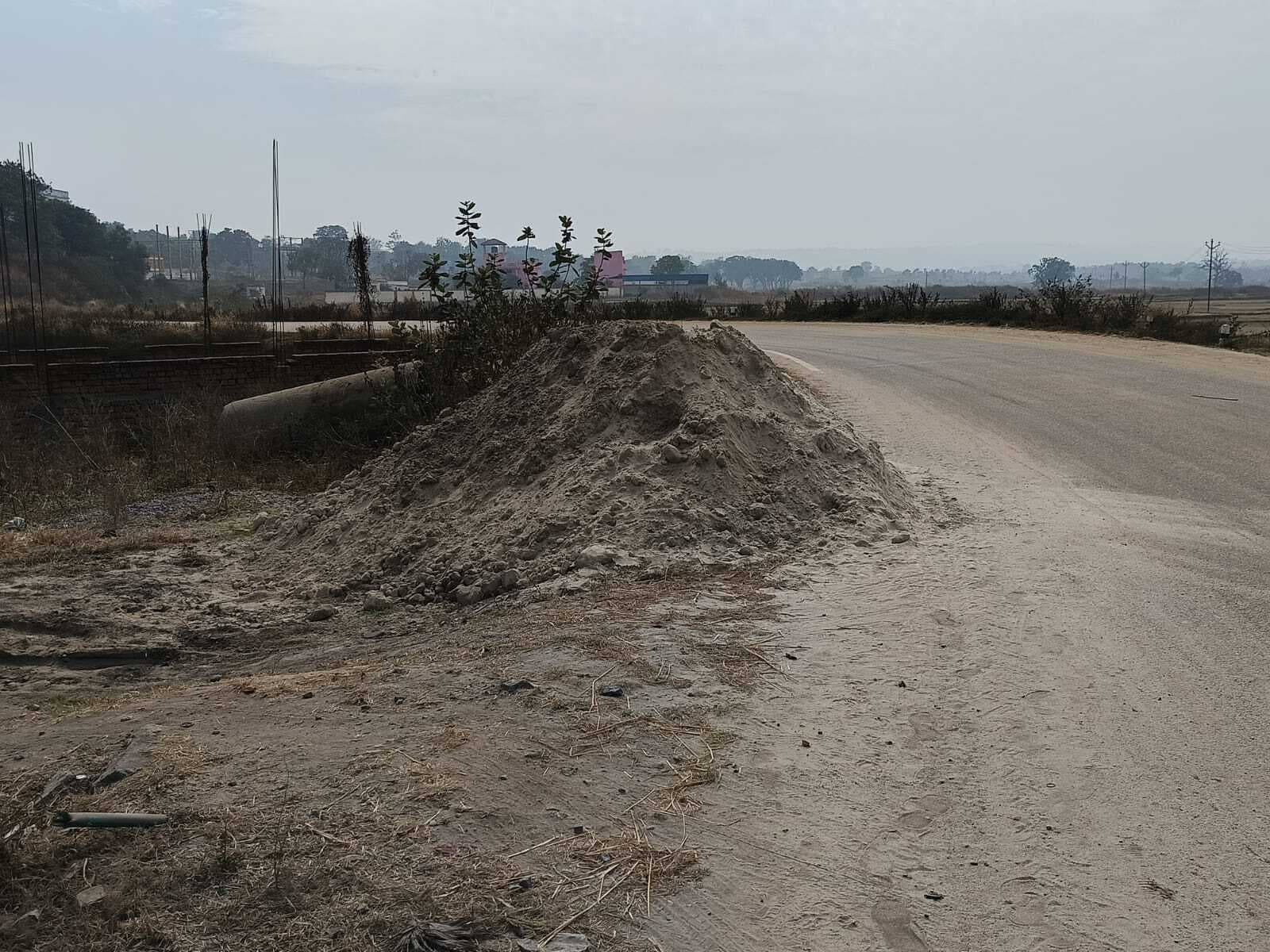 फ्लाई ऐश की ट्रांसपोर्टिंग से त्रस्त हैं कोयलांचल के लोग
