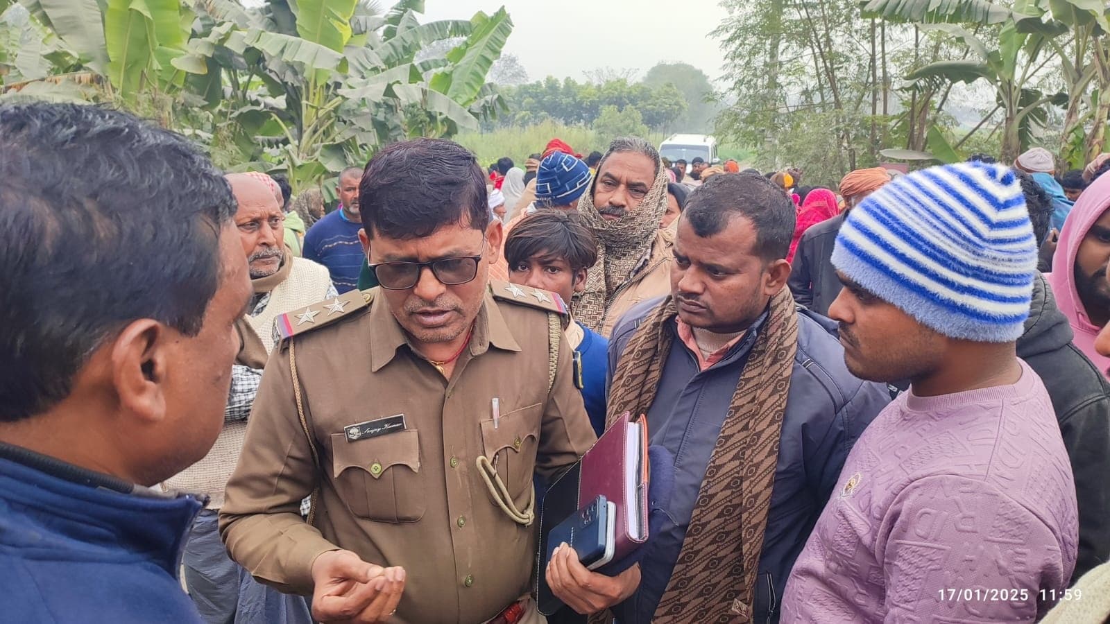 अज्ञात वाहन की ठोकर से युवक की मौत,सड़क जाम