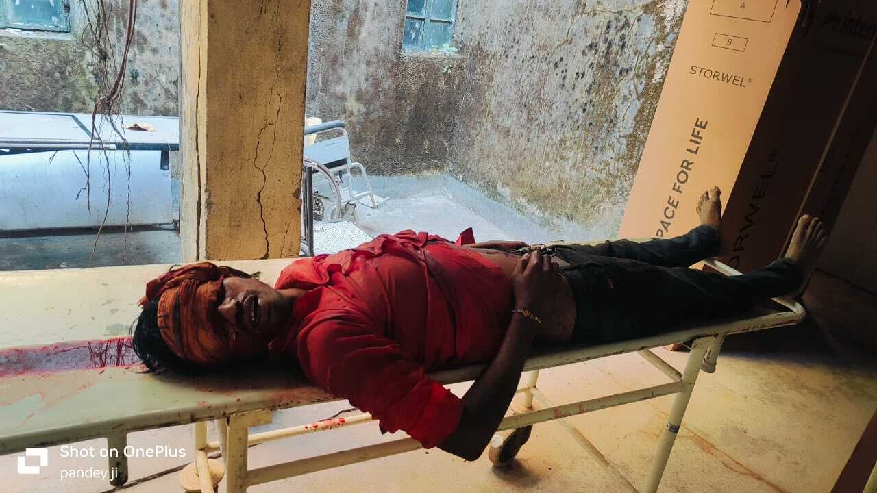 Chaibasa News : बाजार से घर लौट रहे युवक की वाहन के धक्के से मौत