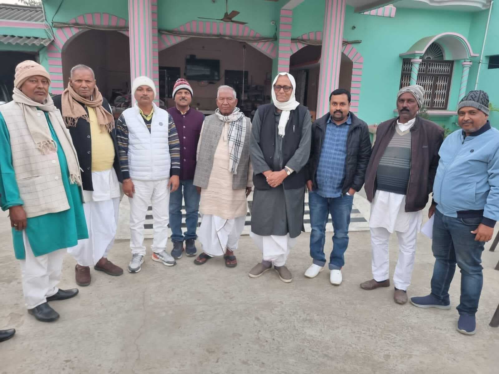 मुखिया संघ की बैठक में पंचायत के विकास पर चर्चा