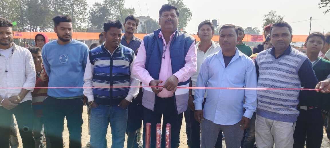 सात दिवस क्रिकेट टूर्नामेंट का हुआ शुभारंभ.