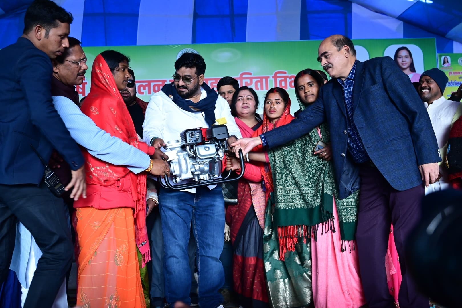 Deoghar News : सरकार सोलर बेस सिंचाई योजना लायेगी, खेती को व्यापार के रूप में विकसित करें किसान: हफीजुल