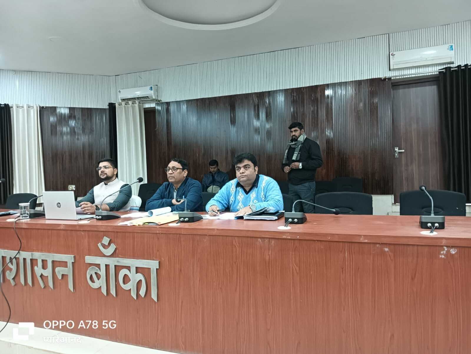 मुख्यमंत्री ग्राम परिवहन योजना के तहत जनवरी तक वाहन खरीदने का निर्देश