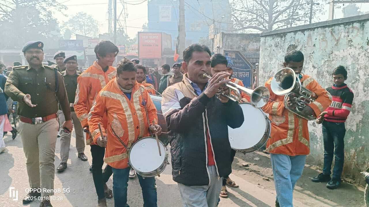 सुबह बैंडबाजा लेकर घर, होटल और जीडी गोयनका स्कूल पहुंची पुलिस, दोपहर में धराया पिन्नू