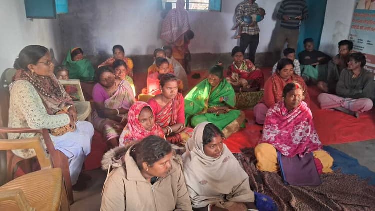 मिताली और प्रमिला बनीं आंगनबाड़ी सहायिका