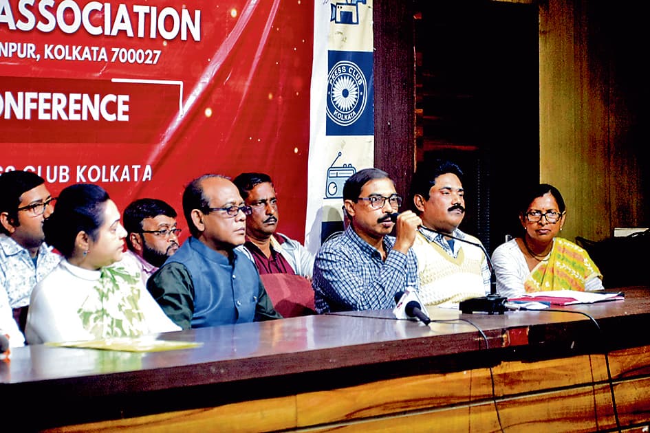 पैरा टीचर्स को जल्द स्थायी करे राज्य सरकार