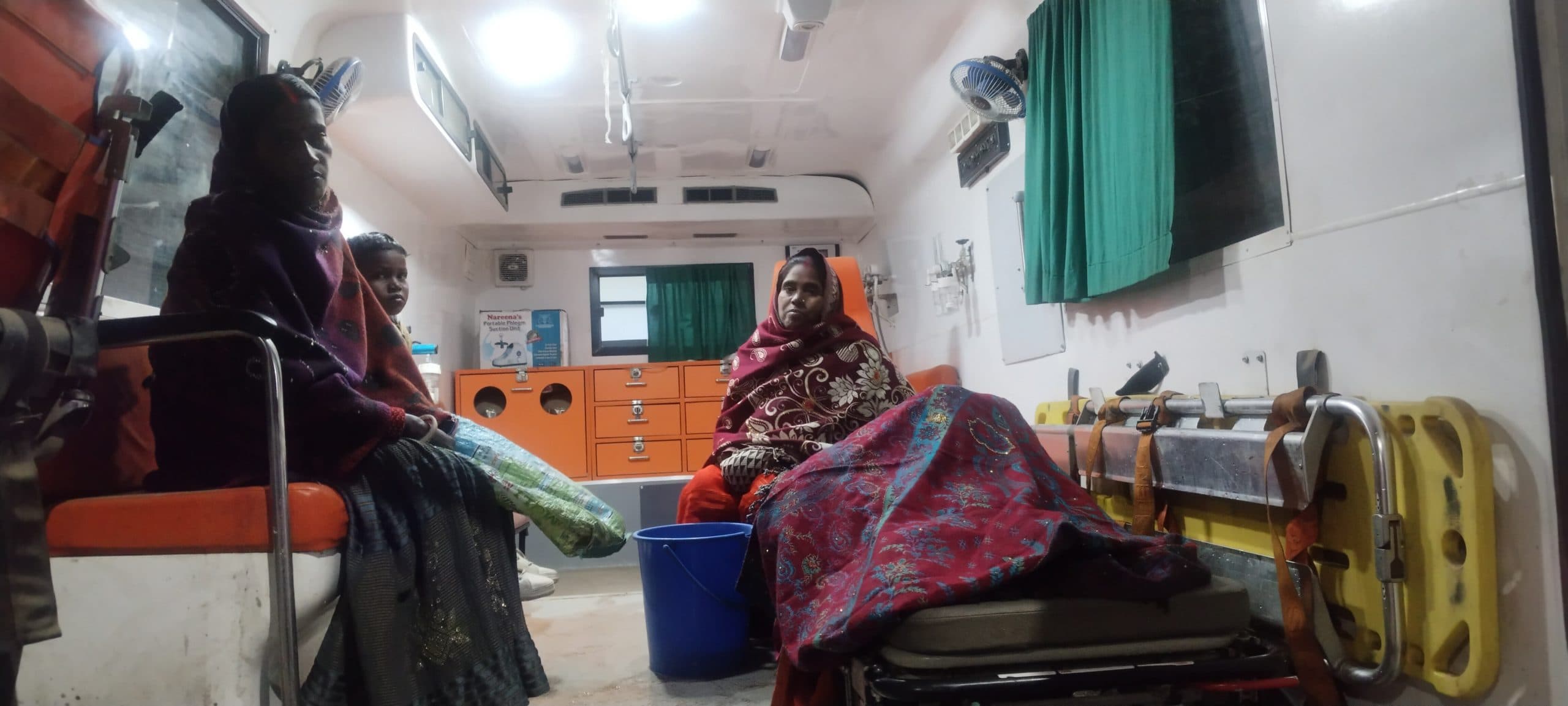 बाइक से गिरकर महिला घायल, रेफर