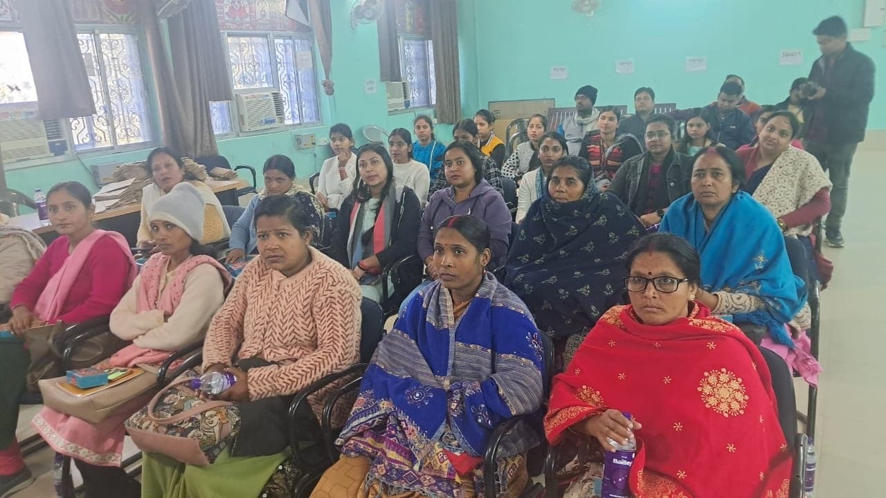 जीविका दीदियों द्वारा निर्मित कलाकृतियों को प्रोत्साहन देने पर विमर्श