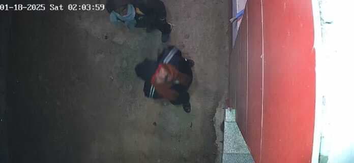 Madhubani News : मंदिर का ताला तोड़कर दानपेटी सहित आभूषण चोरी