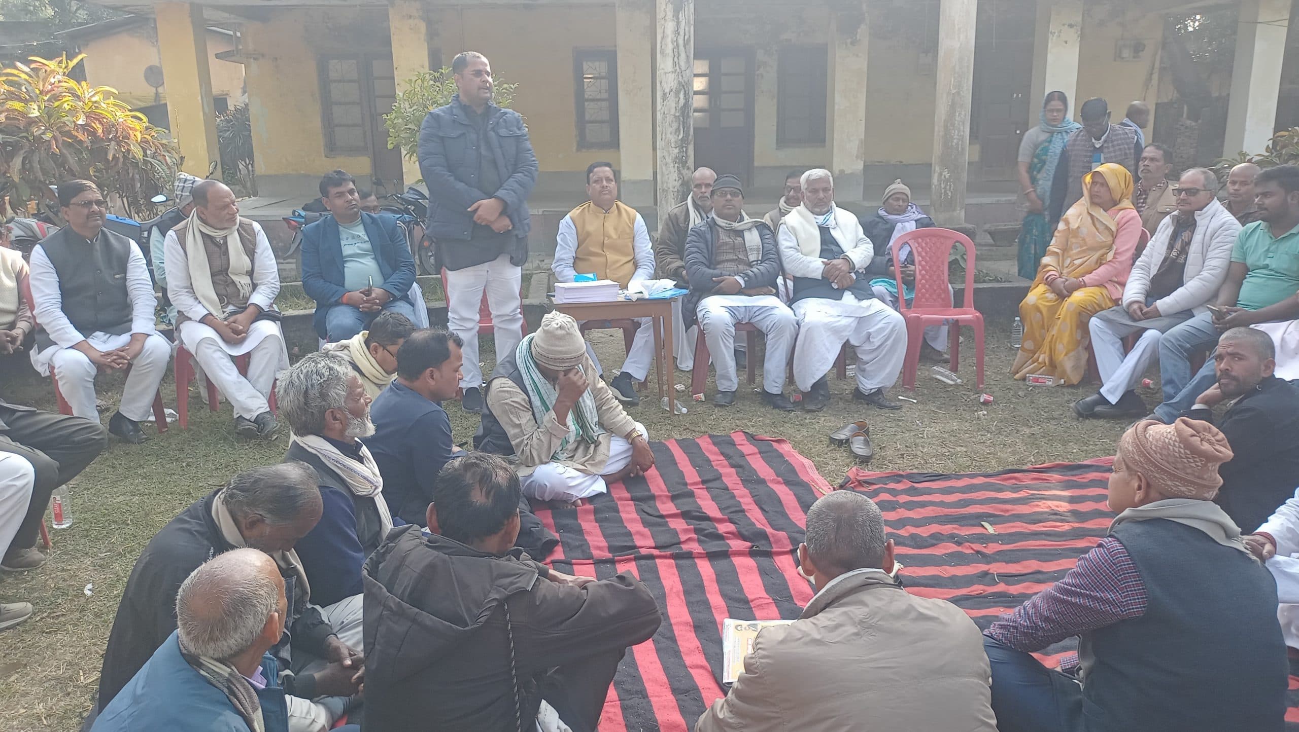 Madhubani News : कर्पूरी ठाकुर की जयंती मनाने के लिए किया विचार-विमर्श