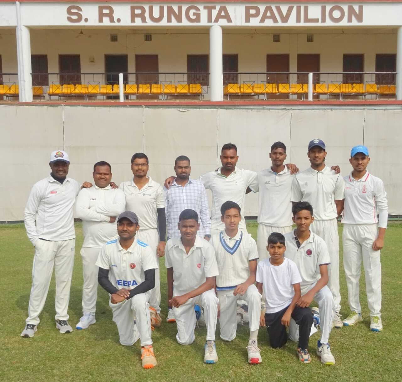 Chaibasa News : शाह स्पोर्ट्स को हरा आरके अकादमी सोनुआ क्वाफा में