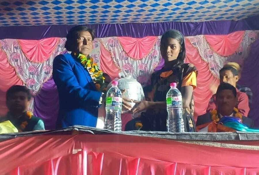 Chaibasa News : साइकिल रेस में सरजू कोड़ा विजेता