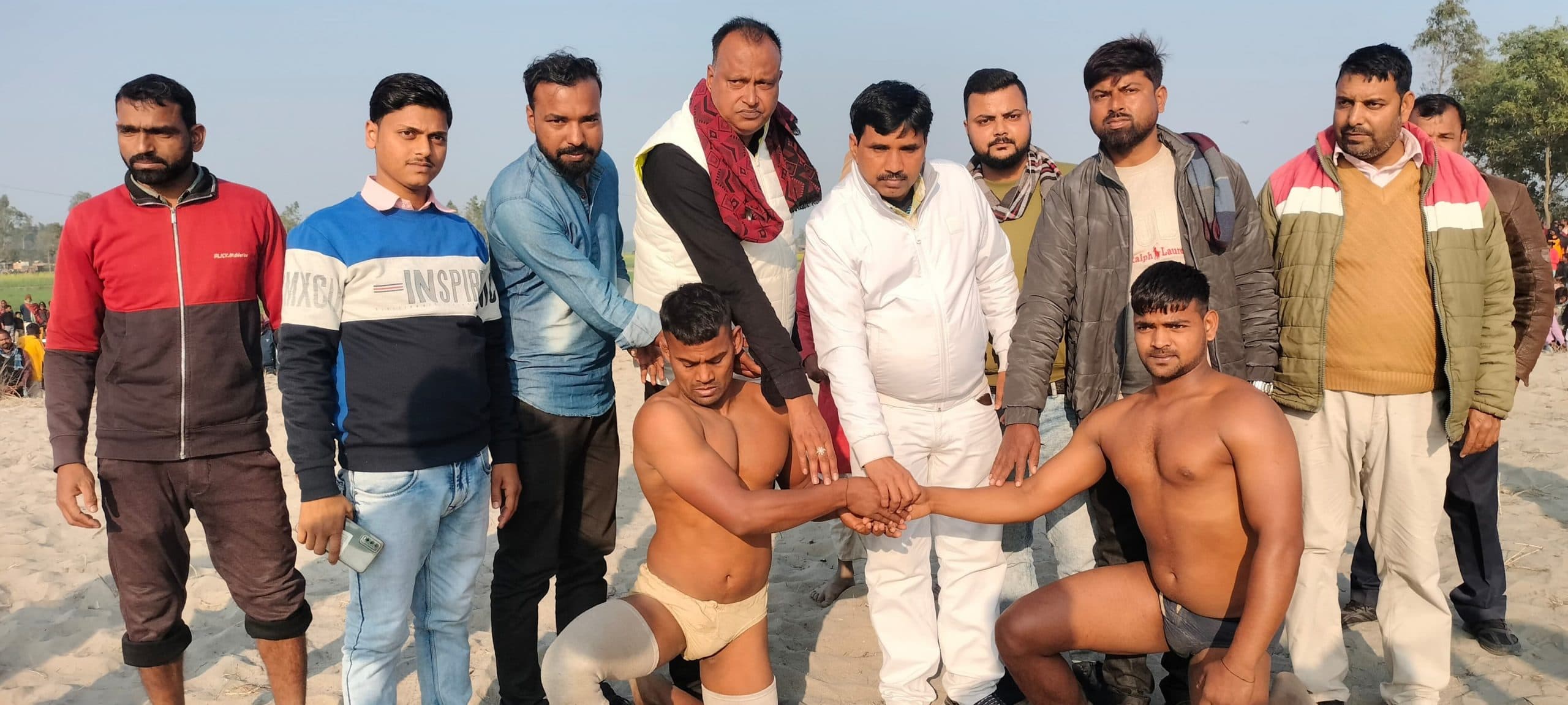 दो दिवसीय कुश्ती का हुआ शुभारंभ, विभिन्न राज्यों से आये पहलवान हो रहे शामिल